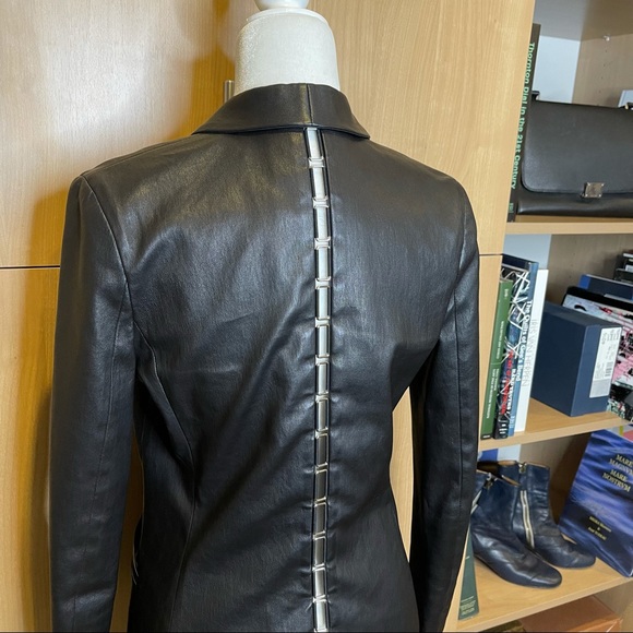 Thierry Mugler 🚩Host Pick🚩 slim edgy leather blazer - Picture 12 of 14